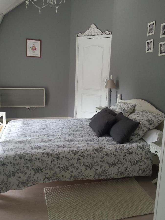 Chambres Des Rosiers Sennevières Kültér fotó