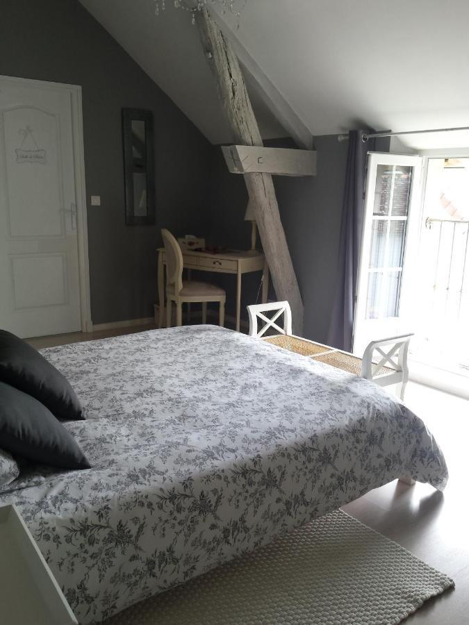 Chambres Des Rosiers Sennevières Kültér fotó